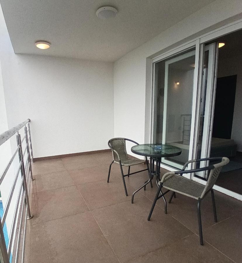 Searenity Pool Suite - Seafront Krmpote-Vodice Exteriör bild